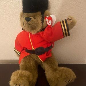 Vintage 1993 Ty Malcom jointed 14” Queens Guard Bear NWT